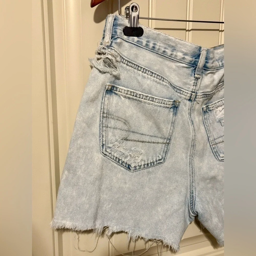 American Eagle Baggy Mom Short Distressed Denim Shorts